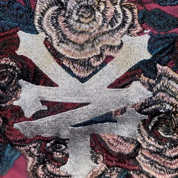 💙 Zoo York Black and Pink Tie-Dye T-Shirt Featuring Elaborate Embroidery Size M - Picture 5 of 13